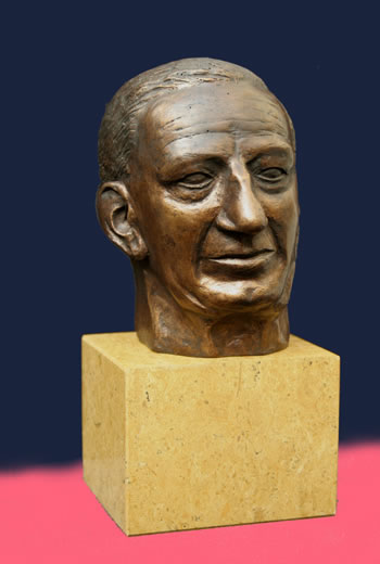MY FATHER - 2007 - bronze portrait -  14 cm, with pedestal 20 cm - edition of 8